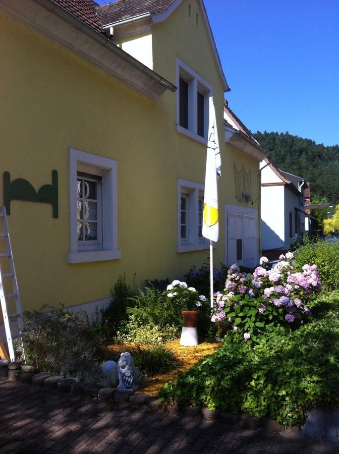 Gaestehaus Stumpf Weidenthal Exterior foto
